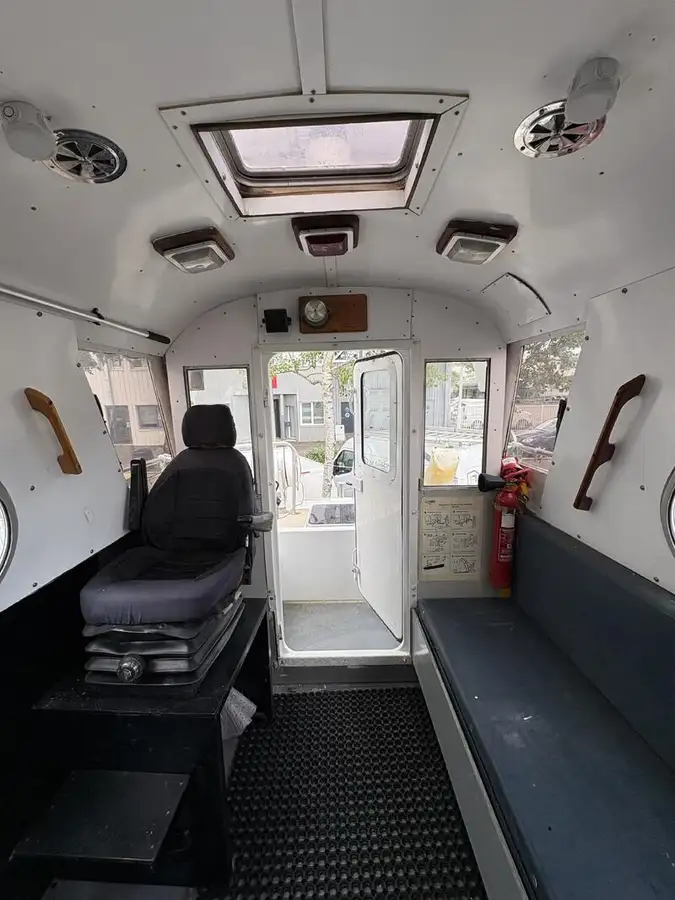 Лоцманський катер на продаж