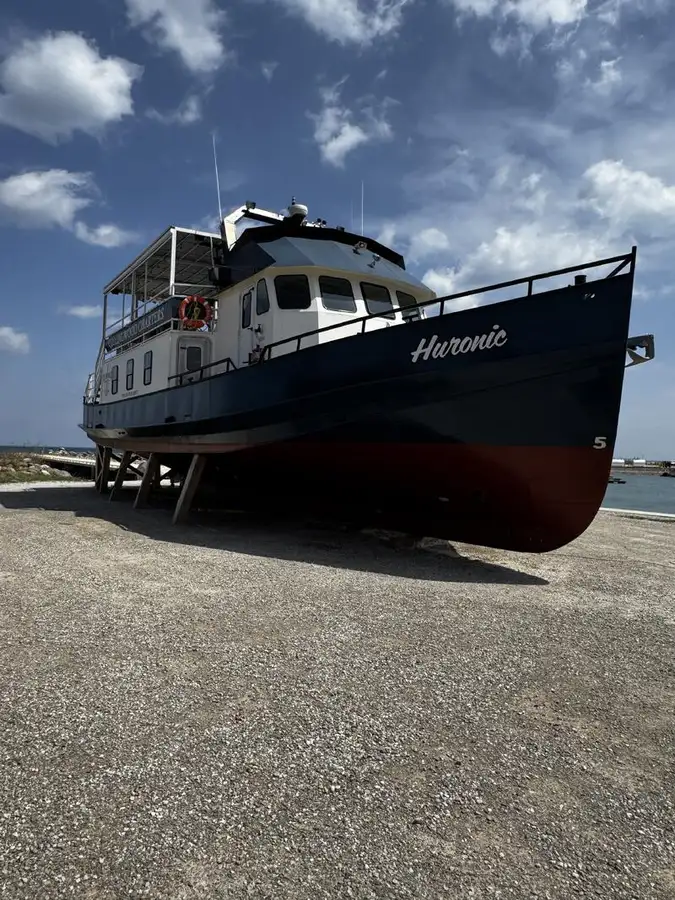 рятувальний човен на продаж