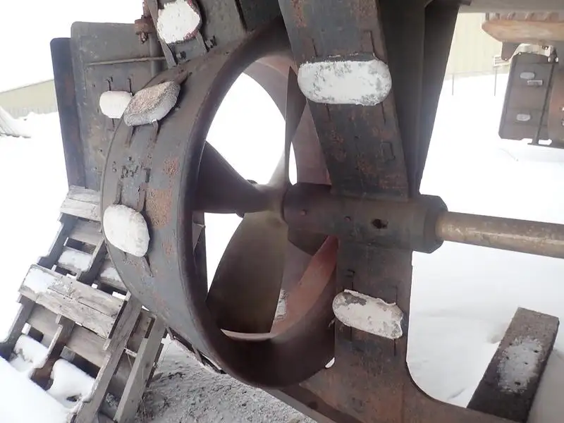 Буксирний човен на продаж