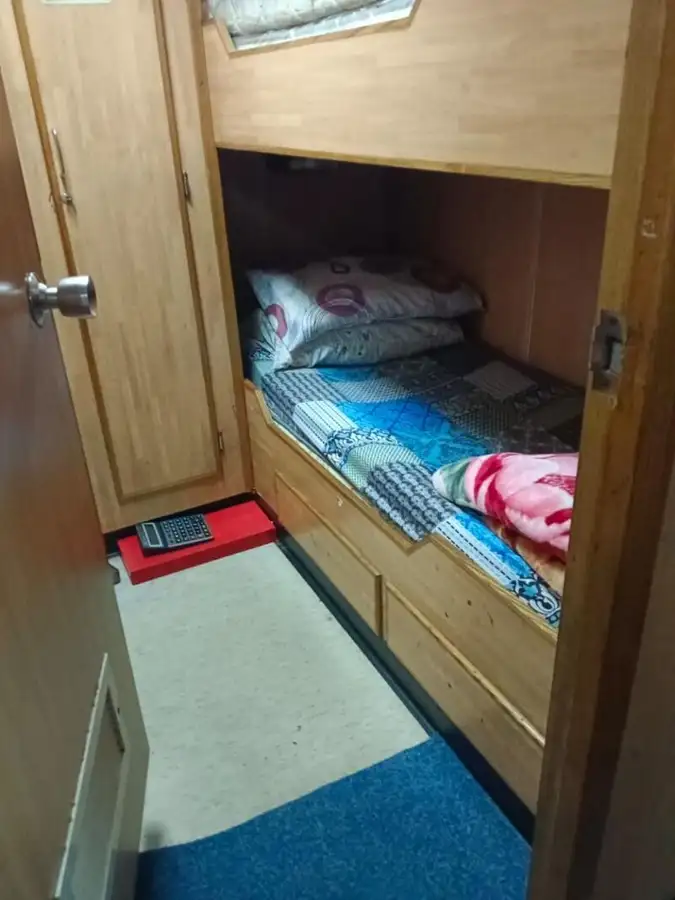 Екіпажний човен на продаж