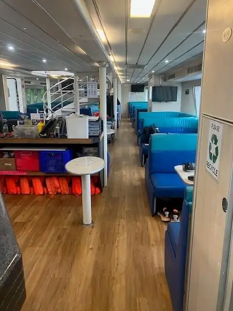 Поромне судно на продаж