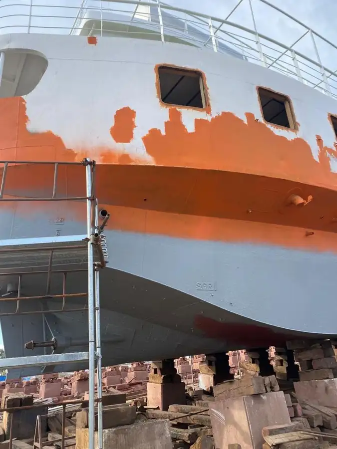 Поромне судно на продаж