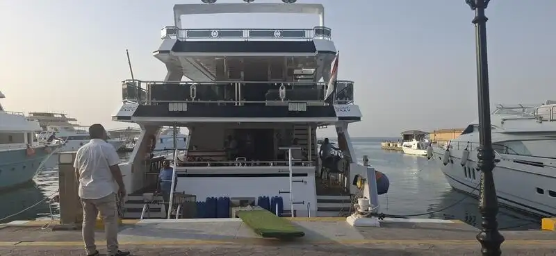 Круїзний корабель на продаж