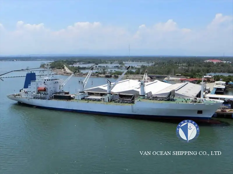 Рефрижераторний корабель на продаж