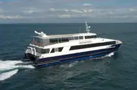 Катамаран на продаж