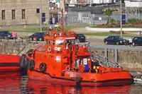 Буксирний човен на продаж