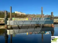 Баржа на продаж