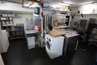 Моторне судно на продаж