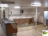 Контейнерний корабель на продаж