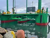 Буксирний човен на продаж