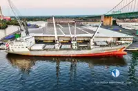 Рефрижераторний корабель на продаж