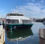 Моторне судно на продаж