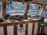 Круїзний корабель на продаж