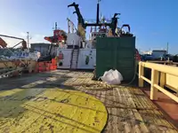 Судно постачання на продаж