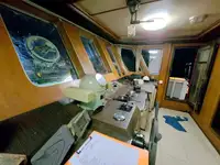 Десантний корабель, танк на продаж