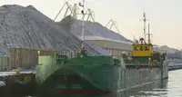 Баржа на продаж