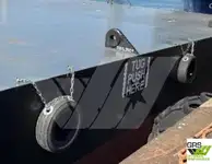 Баржа на продаж