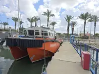 судно вітрової електростанції на продаж