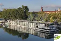 Круїзний корабель на продаж