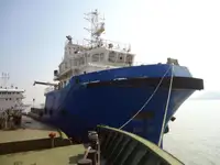 Буксирний човен на продаж