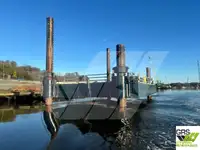 Баржа на продаж