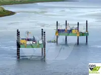 Баржа на продаж