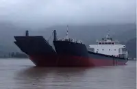 Баржа на продаж