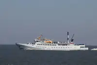 Моторне судно на продаж