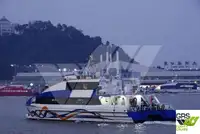 Моторне судно на продаж