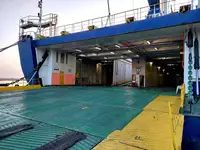 Рефрижераторний корабель на продаж