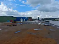 Баржа на продаж