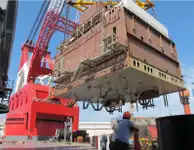 Баржа на продаж