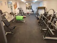 Баржа на продаж