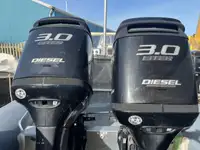 Жорсткий надувний човен на продаж