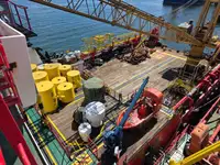 Баржа на продаж