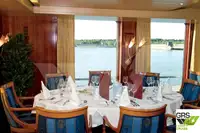 Круїзний корабель на продаж